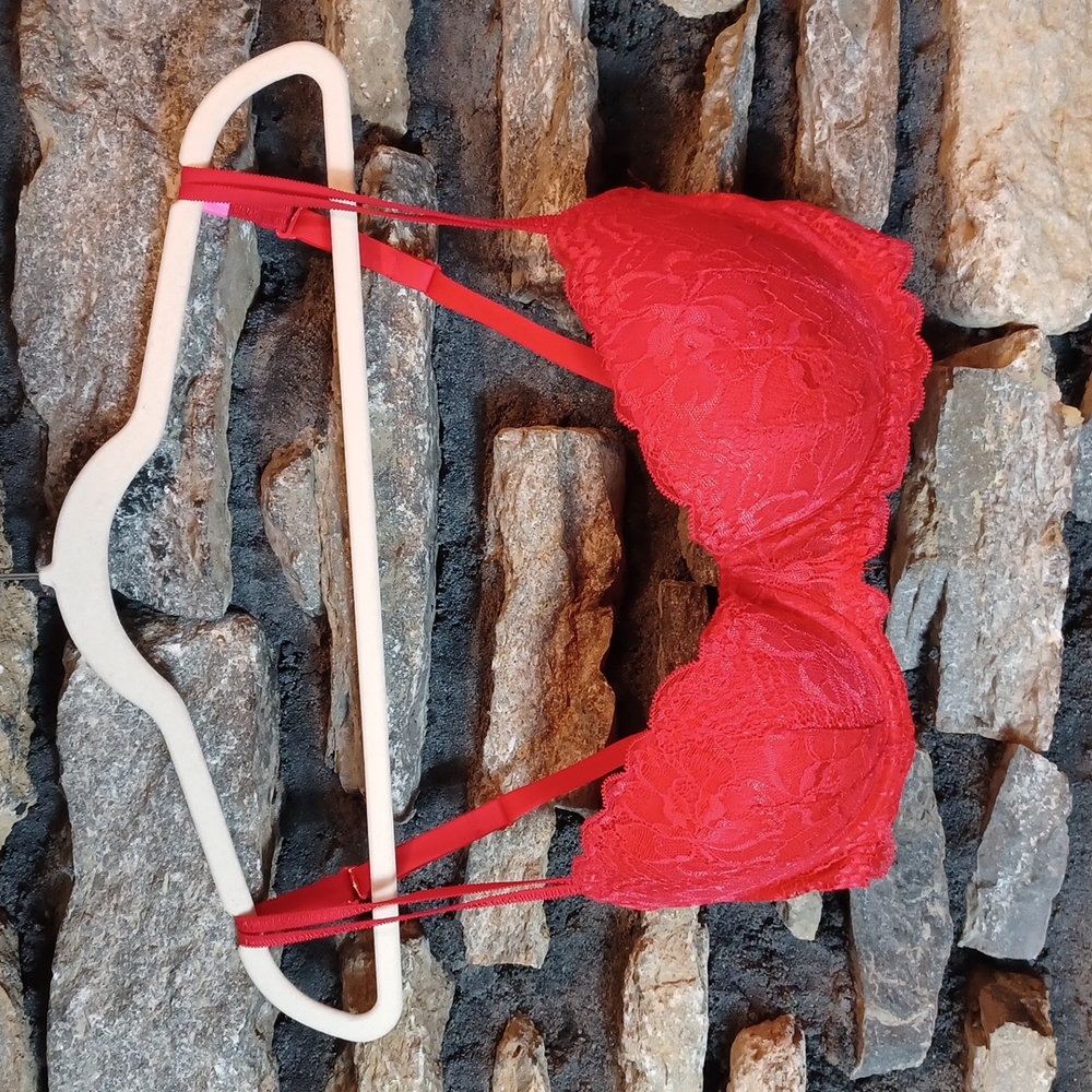 PINK Victoria's Secret Date Push-Up Red Lace Underwire Bra - 36D